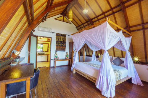 Oceanfront Deluxe Bungalows